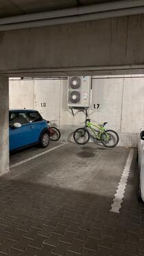 Foto - Tiefgaragenstellplatz in zentral Schwetzingen