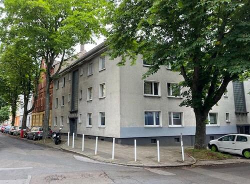 Foto - Komplett frisch sanierte 3 Zimmer Wohnung gegenüber kleinem Park