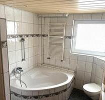 4 Zimmer Wohnung Balkon Badezimmer Gäste- WC - Helmstedt