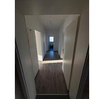 4-Zimmerwohnung in Mainaschaff mit Küche und Balkon