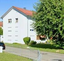 Erdgeschosswohnung mit Balkon und Garage in Friedrichshafen