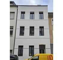 Von Privat-sehr helle,ruhige,sanierte 2-Zi.Whg.Bezugsfrei ab 1.8 - Krefeld Cracau