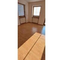 Wohnung zu vermieten - 750,00&nbsp;EUR Kaltmiete, ca.&nbsp; 120,00&nbsp;m&sup2; in Arrach (PLZ: 93474)