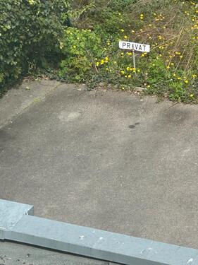 Foto - Eine Parkplatz - 70,00 EUR Miete,