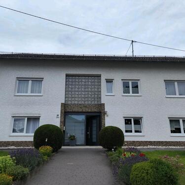 Foto - Wohnung 5 ZimmerKücheBad - 950,00 EUR Kaltmiete, ca.  130,00 m²