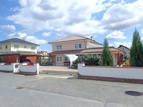 Foto - Schönes freistehendes Einfamilienhaus in guter Lage