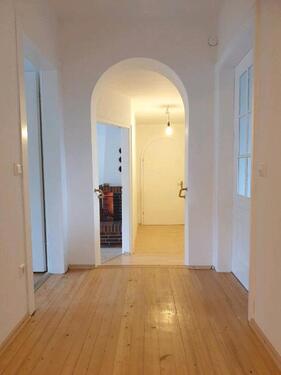 Foto - Helle 4,5 Zimmer-Wohnung mit Garten und großem Balkon