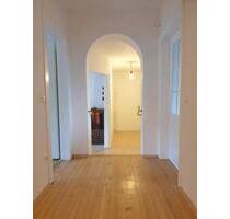 Helle 4,5 Zimmer-Wohnung mit Garten und großem Balkon - Bühl