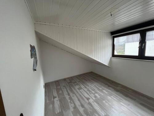 Foto - 3 Zimmer Dachgeschoßwohnung zur Miete in Oberlahr