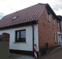 Reihenendhaus 2 Wohnungen Doppel-Garage Büro Werkstatt Terasse - Hettstedt