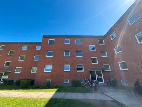 Foto - Frisch renovierte 4 Zimmer-Wohnung mit Balkon und modernisierten Bad