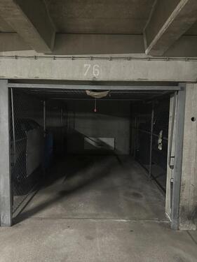 Foto - Abschließbare Einzelgarage für OldtimerLager