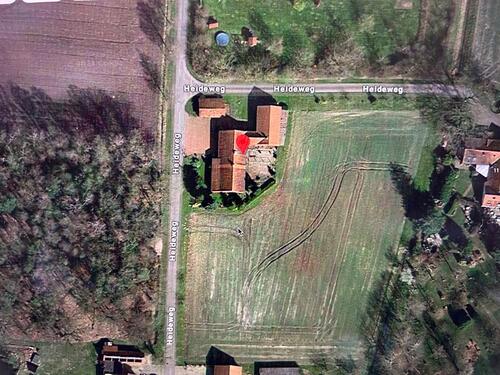 Foto - Haus mit viel Umschwung PferdeTiere