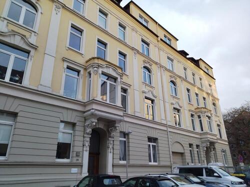Foto - Erstbezug: Große, lichtdurchflutete 3-Zimmer-Wohnung im Altbau