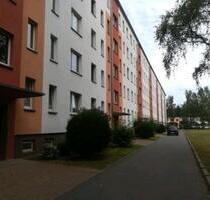 Stralsund 4-Raum-Wohnung Balkon Keller Küche Parkplatz ruhig EBK