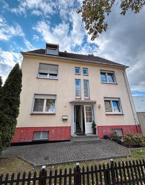 Foto - 3-Zimmer-Wohnung im Erdgeschoss mit Garage – ca. 70 m²
