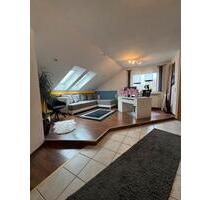 2 Zimmer Wohnung im Dachgeschoss neu Renoviert. - Marktbreit