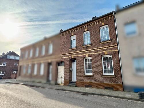 Foto - Großzügiges Reihenmittelhaus in Hochneukirch