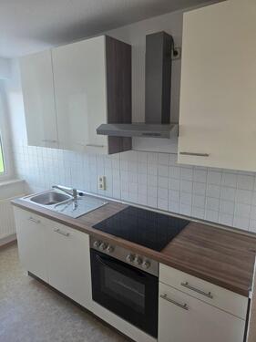 Foto - Helle 3 -Raumwohnung mit Einbauküche und Tageslichtbad!