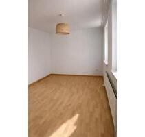 Zentrale + helle 2-Zi.-Wohnung mit Balkon – Lindleinsmühle - Würzburg