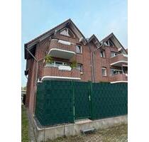 Charmante Dachgeschosswohnung in Neukirchen mit Balkon und Garage - Dormagen Hackenbroich