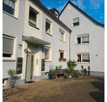 Wohnung in Castrop-Schwerin: Eigener Garten & 2 XXL-Garagen - Castrop-Rauxel