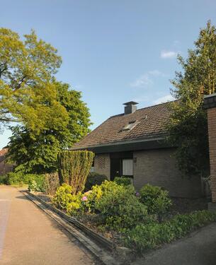 Foto - Gepflegtes Einfamilienhaus mit großem Garten – RESERVIERT -