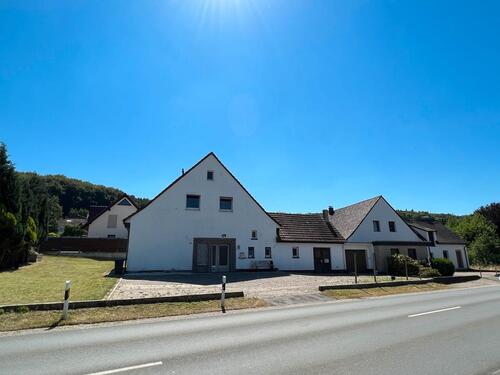 Foto - 3-Zimmer-Wohnung mit großer Küche & Garten – sofort bezugsfrei