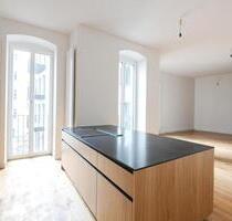 Ruhiges Berliner Hofgarten-Apartment mit Altbaufeeling und erstklassiger Ausstattung