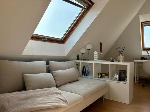 Foto - 1 Zimmer Dachgeschoßwohnung zur Miete in Homburg