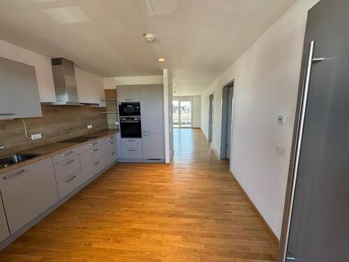 Foto - Attraktive 2-Zimmer-Wohnung – barrierefrei, mit Balkon, EBK und herrlicher Aussicht