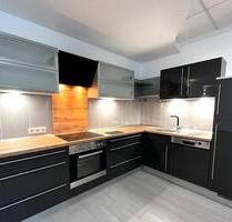 Wohnung im Zentrum von Püttlingen (EBK, TG-Stellplatz, Balkon)