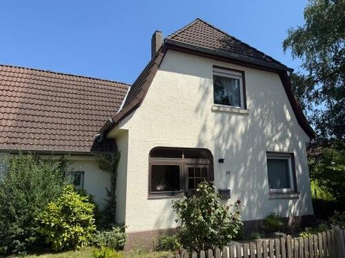 Foto - Zentrale Doppelhaushälfte mit Garten und Garage in PeineSüdstadt