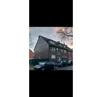 Vollvermietetes Mehrfamilienhaus mit 2 Garagen - Duisburg Hamborn