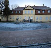 Exklusive Wohnung in historischer Barockanlage - Laage