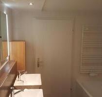 Nichtraucherhaus, attraktive 4-Raum-Wohnung+Balkon zentral in FG - Freiberg