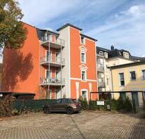 Schicke Dachwohnung mit Terrasse und Kaminofen - Freital