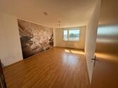 Foto - KL Helle 96 m² Wohnung 3ZKB, sep. WC, Loggia, Tiefgaragenplatz