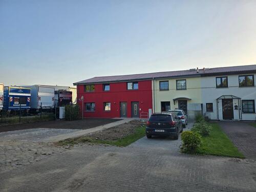 Foto - Ruheoase Reihenhaus mit Stellpatz, Balkon und Garten