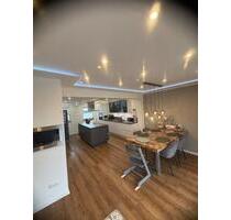 Ruhig, grün, elegant: Reihen-Eckhaus mit Garten und Wintergarten - Duisburg Walsum