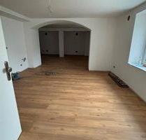 2-Zimmer-Wohnung mit Terrasse in ruhiger Lage - Creußen