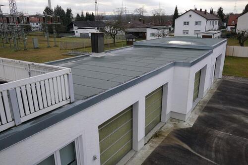 Foto - Halle zu vermieten - ca. 120qm, teilbar mit Vorhof