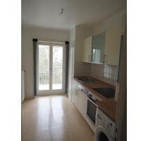 Direkt am Kanal: Gut geschnittene 2,5-Zimmer - Hamburg Barmbek-Nord