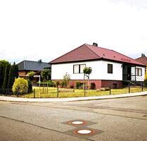 Einfamilienhaus im Bungalow Style Top Lage Pechanstr. Bohrfeld - Schöningen