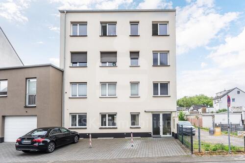 Foto - Frechen-Zentrum: Stilvolle Erdgeschosswohnung mit großzügiger Terrasse und Stellplatz.