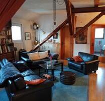 2 Zimmer + Küche + Bad: Gemütliche Dachgeschoss-Wohnung - St. Peter