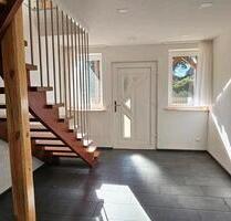 ab 01.03.26 frei: 2,5 Zimmer-Wohnung im 1. OG mit Dachterrasse - Eicklingen