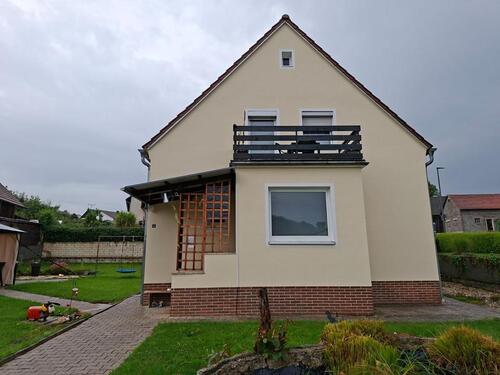 Foto - Oma‘s Häuschen mit Garten und Nebengebäude