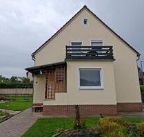 Oma‘s Häuschen mit Garten und Nebengebäude - Ebermannsdorf