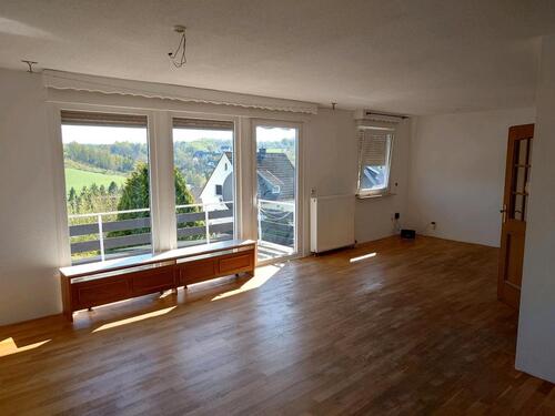 Foto - 6 Zimmer Mehrfamilienhaus, Wohnhaus zum Kaufen in Reichshof